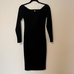 Bebe off the should cocktail dress